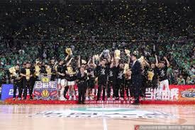 跟队记者：莱奥的小腿仍有些不适，出战博洛尼亚的可能性较小