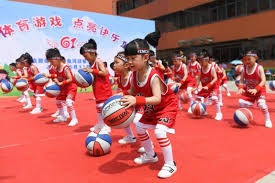 2020 赛季：大联盟球员在黑人平权运动期间，通过佩戴黑色臂章表达立场