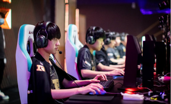 使他们逐渐 使他们逐渐