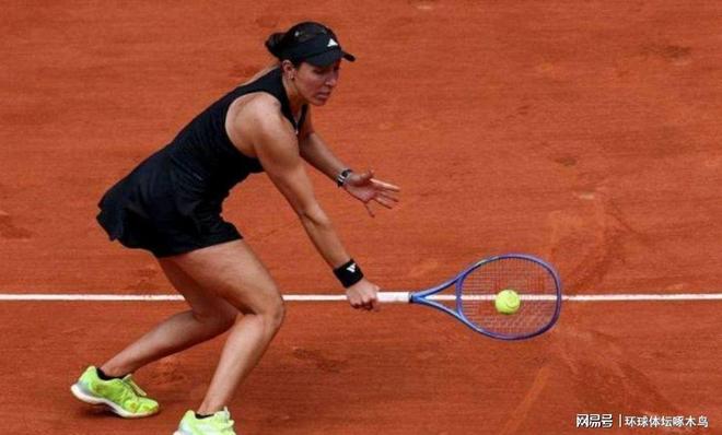 而老鹰惊天 而老鹰惊天